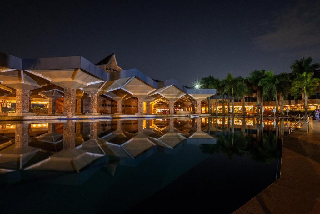 Speke Resort Munyonyo