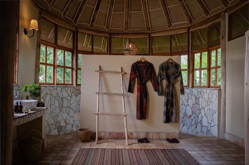 Kyambura Gorge Lodge