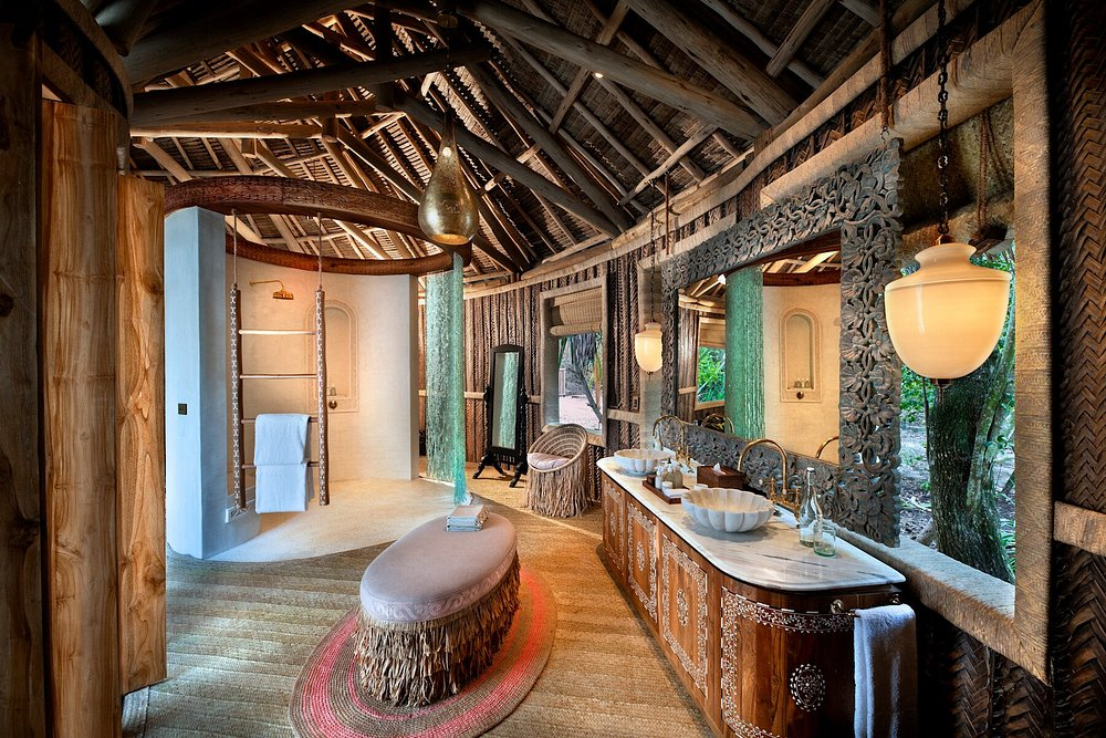 Mnemba Island Lodge