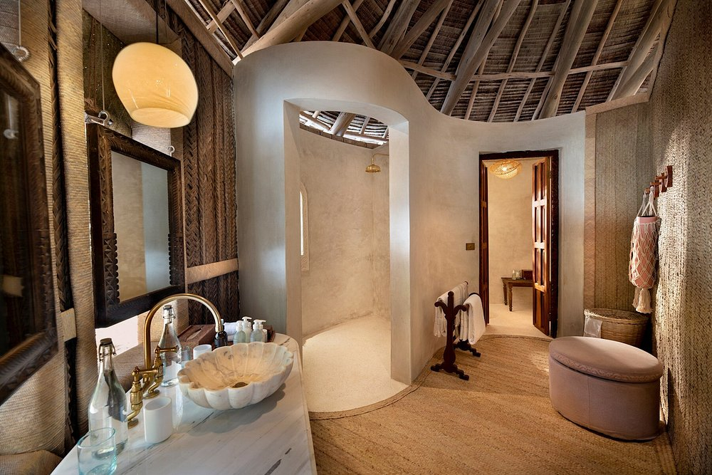 Mnemba Island Lodge