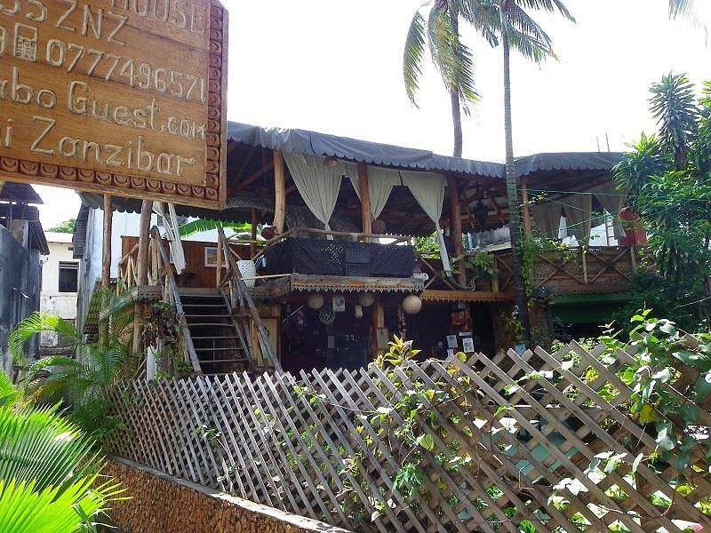 Jambo Inn