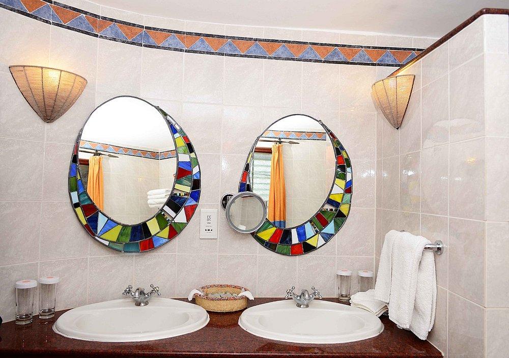Amboseli Serena Safari Lodge