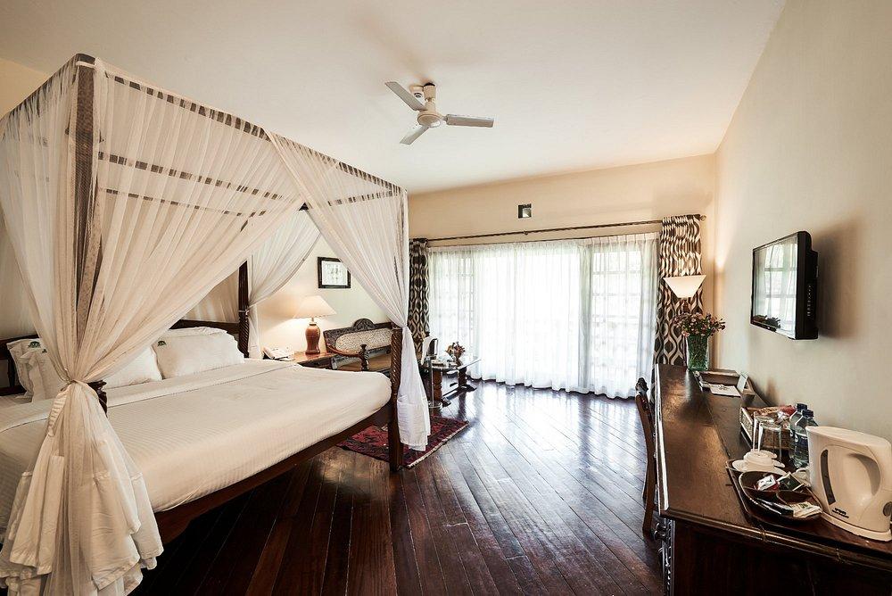 Safari Park Hotel & Casino