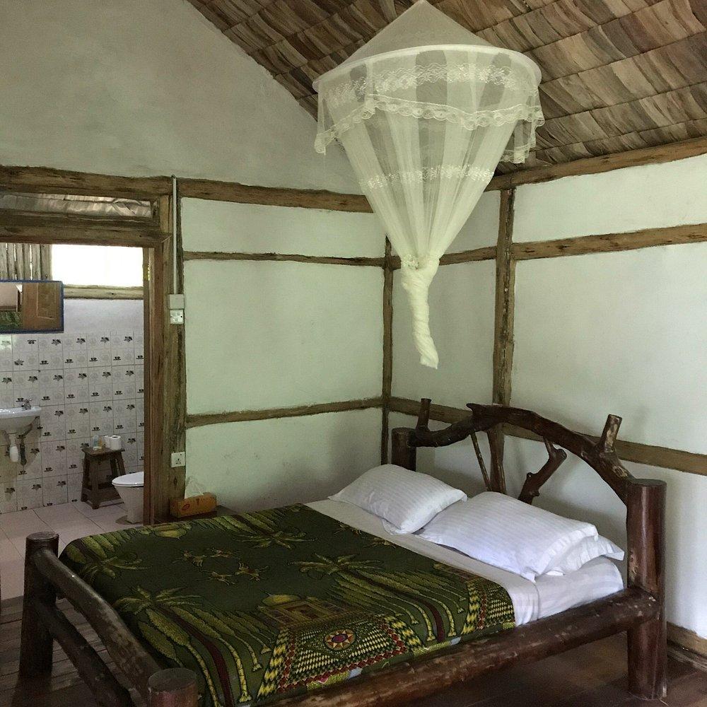 Buhoma Community Rest Camp