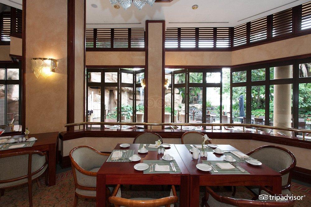 Sun City Cascades Hotel