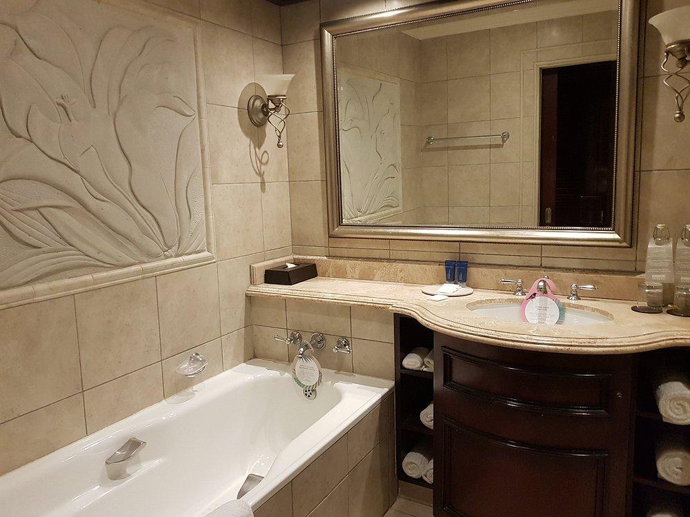 Sun City Cascades Hotel