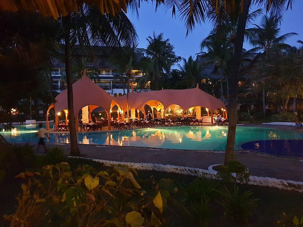 Southern Palms Beach Resort