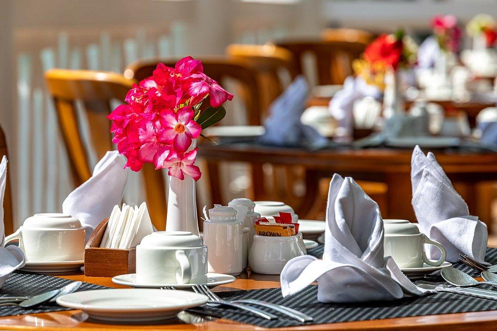 PrideInn Flamingo Beach Resort
