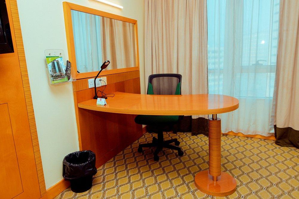 Holiday Inn Dar es Salaam
