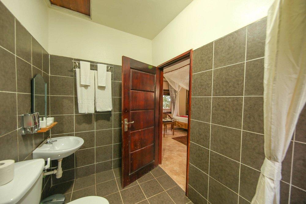 Pakuba Safari Lodge