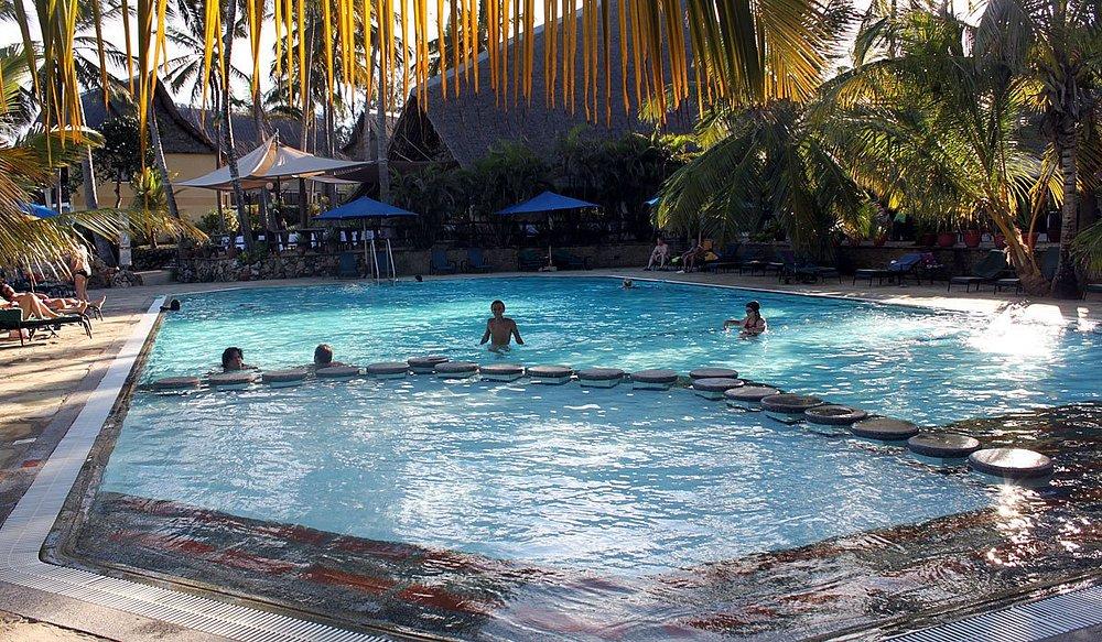 Bahari Beach Hotel Mombasa