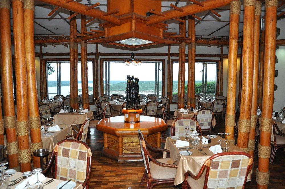 Mweya Safari Lodge