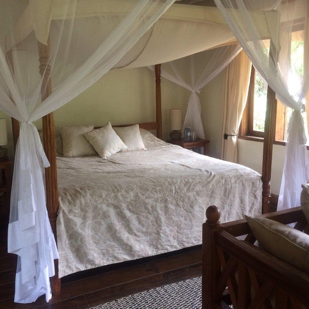 Bwindi Lodge